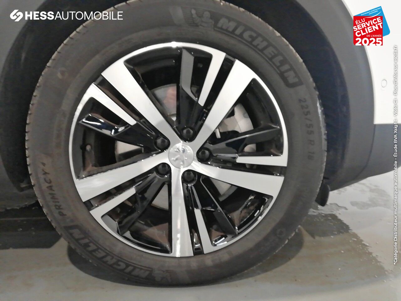 Véhicule d'occasion PEUGEOT 3008 HYBRID 225CH GT LINE E-EAT8 chez Peugeot Charleville