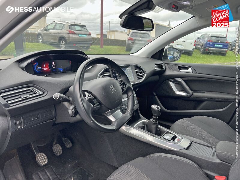 Véhicule d'occasion PEUGEOT 308 1.5 BLUEHDI 130CH S/S ALLURE PACK GPS CAMERA RADAR AV/AR CAR PLAY chez Peugeot Hirson
