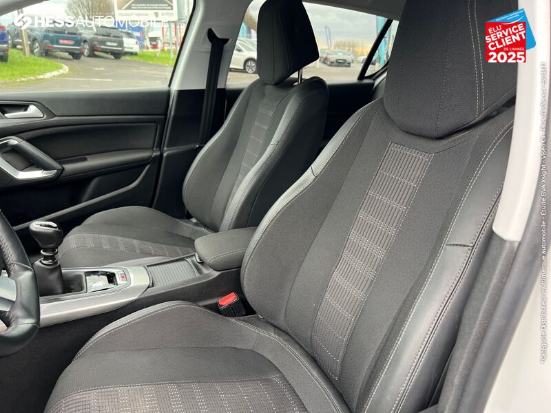Véhicule d'occasion PEUGEOT 308 1.5 BLUEHDI 130CH S/S ALLURE PACK GPS CAMERA RADAR AV/AR CAR PLAY chez Peugeot Hirson