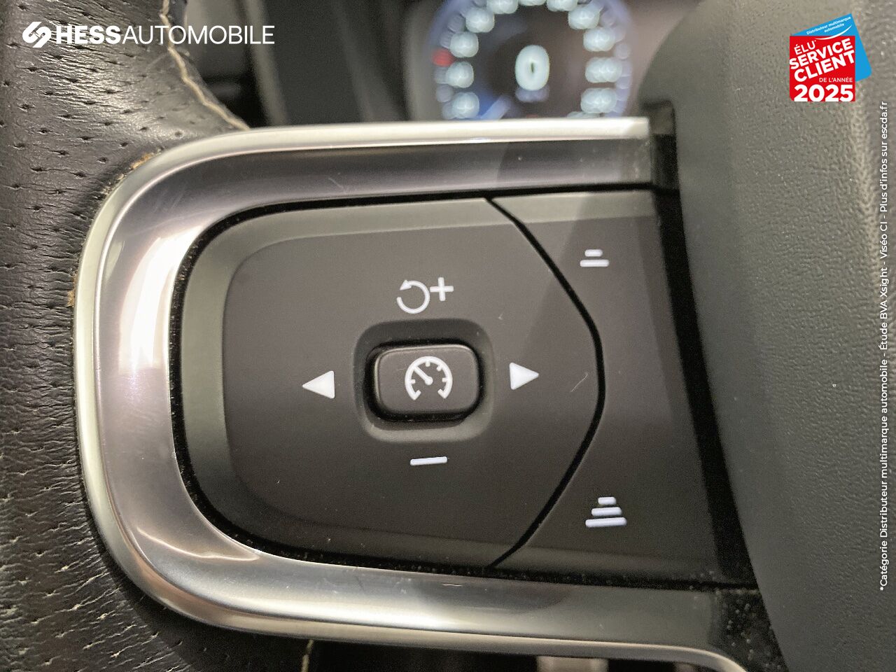 Véhicule d'occasion VOLVO XC40 T3 163CH R-DESIGN GPS RADAR AR chez Volvo Strasbourg