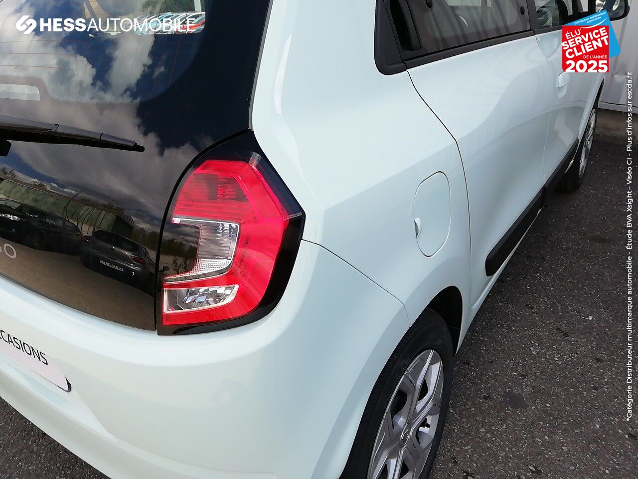 Véhicule d'occasion RENAULT TWINGO 1.0 SCE 75CH ZEN - 20 chez Renault Saint-Louis