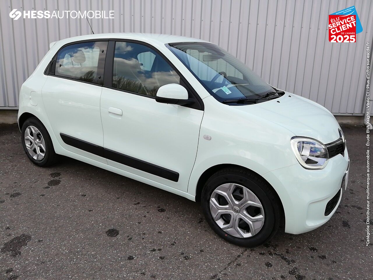 Véhicule d'occasion RENAULT TWINGO 1.0 SCE 75CH ZEN - 20 chez Renault Saint-Louis