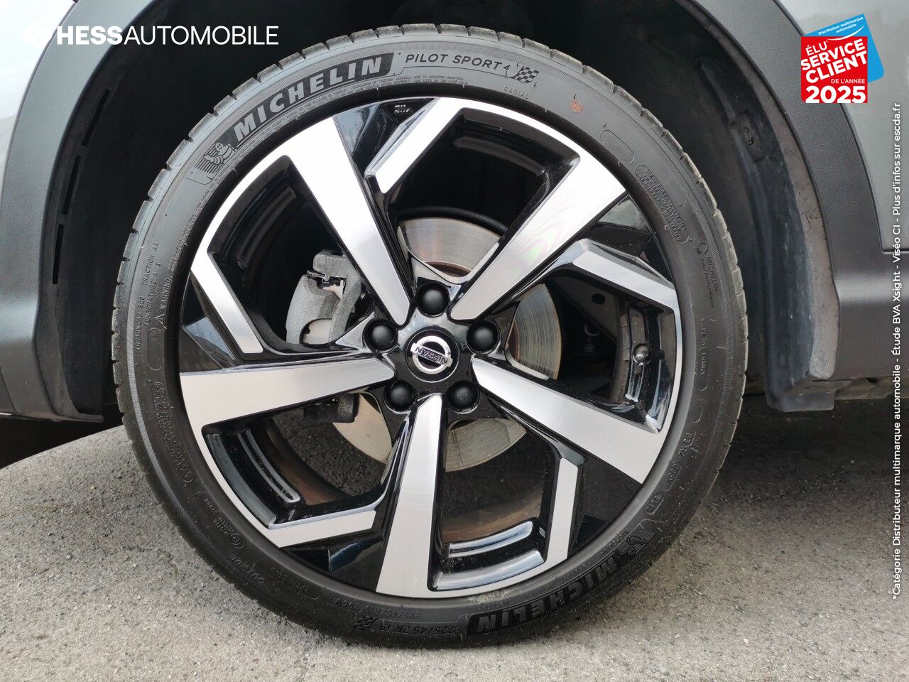 Véhicule d'occasion NISSAN QASHQAI 1.5 DCI 115CH TEKNA+ TPANO BOSE SIEGE CHAUF GPS CAM360 chez Nissan Thionville