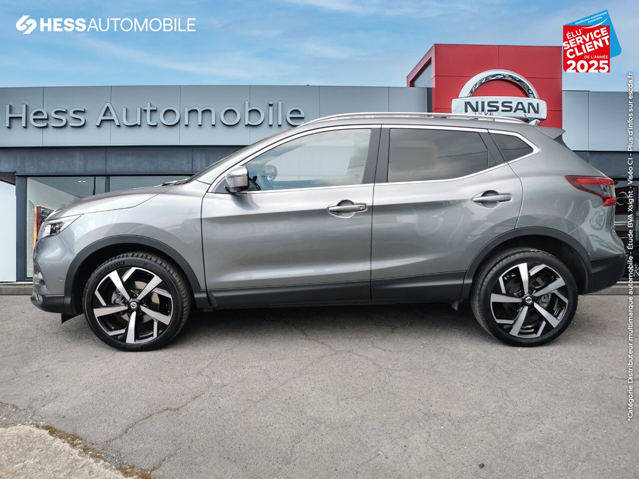 Véhicule d'occasion NISSAN QASHQAI 1.5 DCI 115CH TEKNA+ TPANO BOSE SIEGE CHAUF GPS CAM360 chez Nissan Thionville