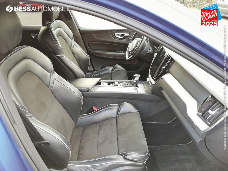 Véhicule d'occasion VOLVO XC60 D5 ADBLUE AWD 235CH R-DESIGN GEARTRONIC GPS CAM360 CARPLAY chez Volvo Metz