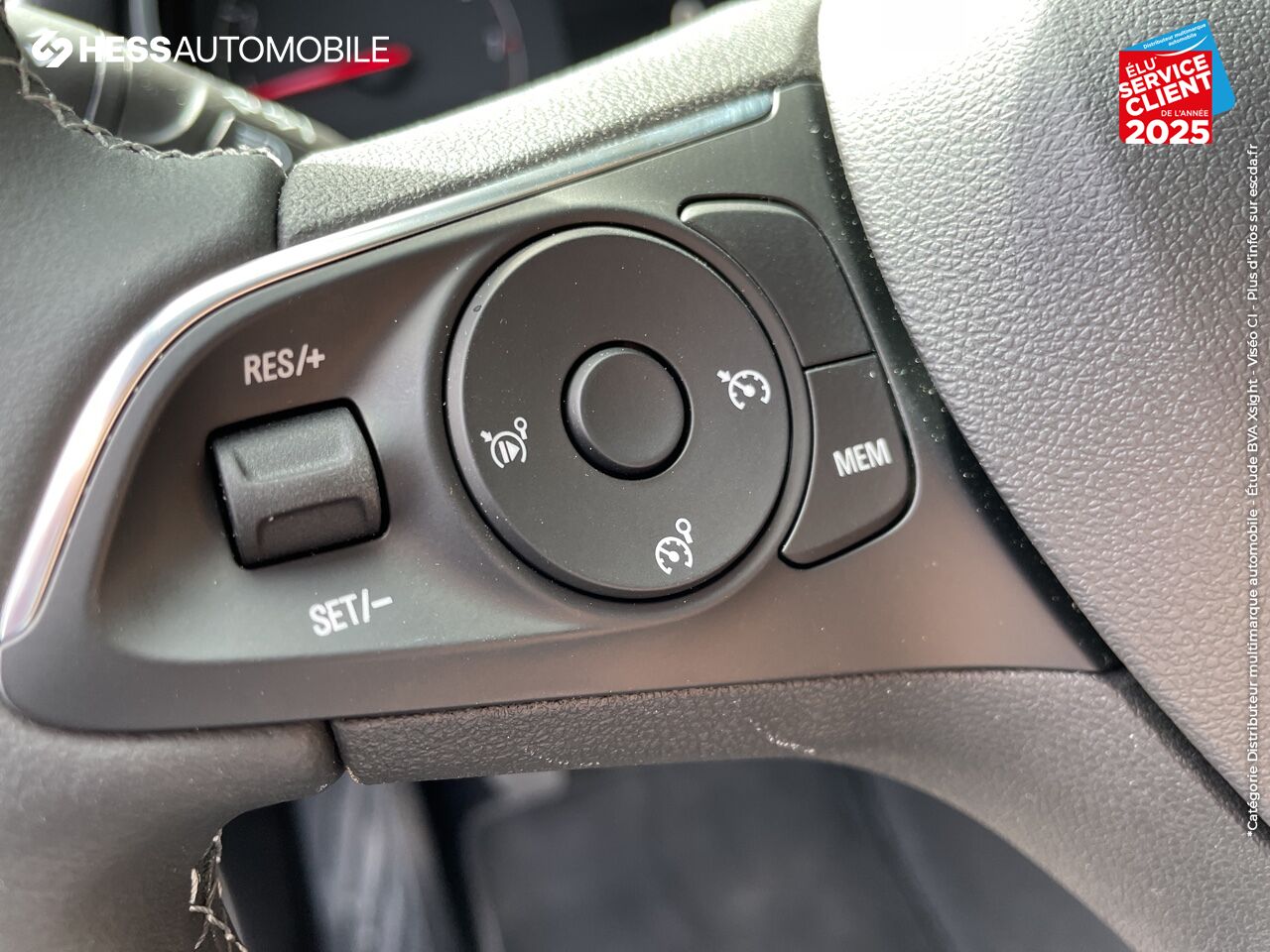 Véhicule d'occasion OPEL CROSSLAND 1.5 D 110CH ELEGANCE chez Opel Besançon