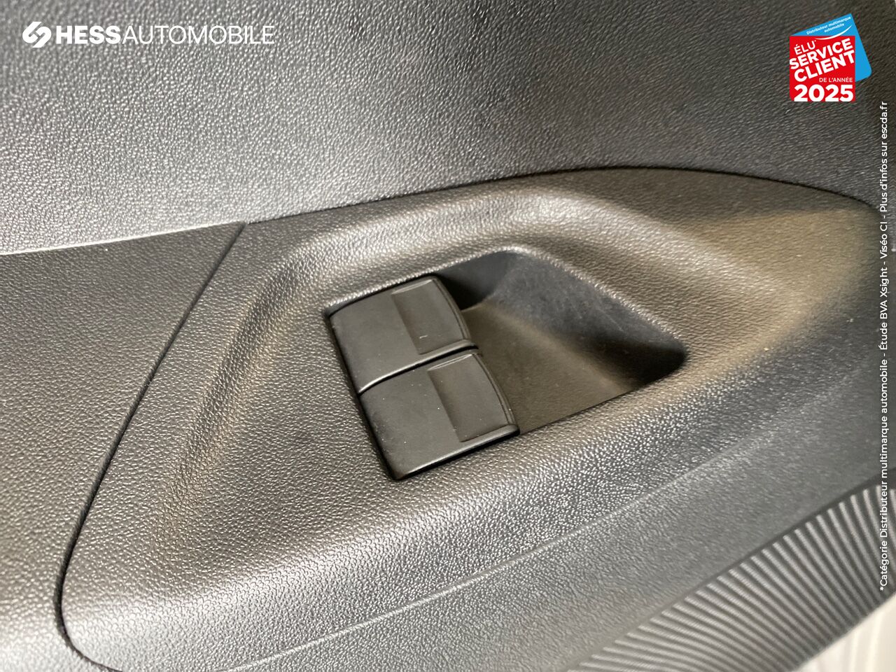 Véhicule d'occasion PEUGEOT 108 VTI 72 STYLE S/S 5P chez Peugeot Sedan