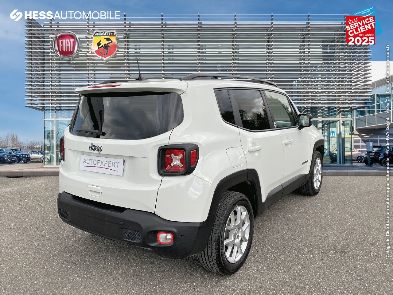 Véhicule d'occasion JEEP RENEGADE 1.3 GSE T4 150CH QUIKSILVER EDITION BVR6 chez Fiat Colmar