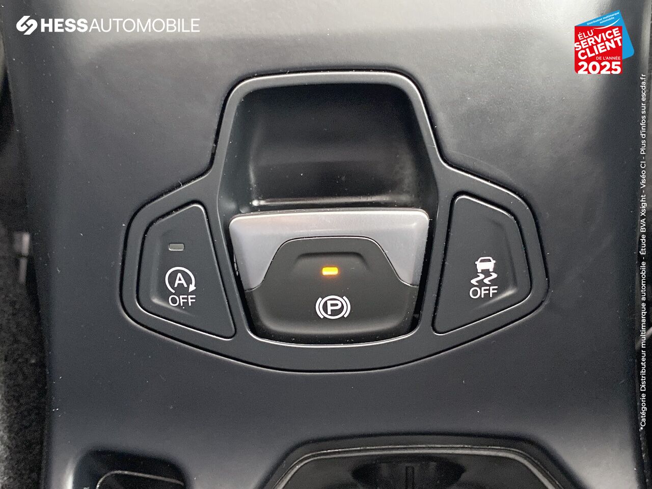 Véhicule d'occasion JEEP RENEGADE 1.3 GSE T4 150CH QUIKSILVER EDITION BVR6 chez Fiat Colmar