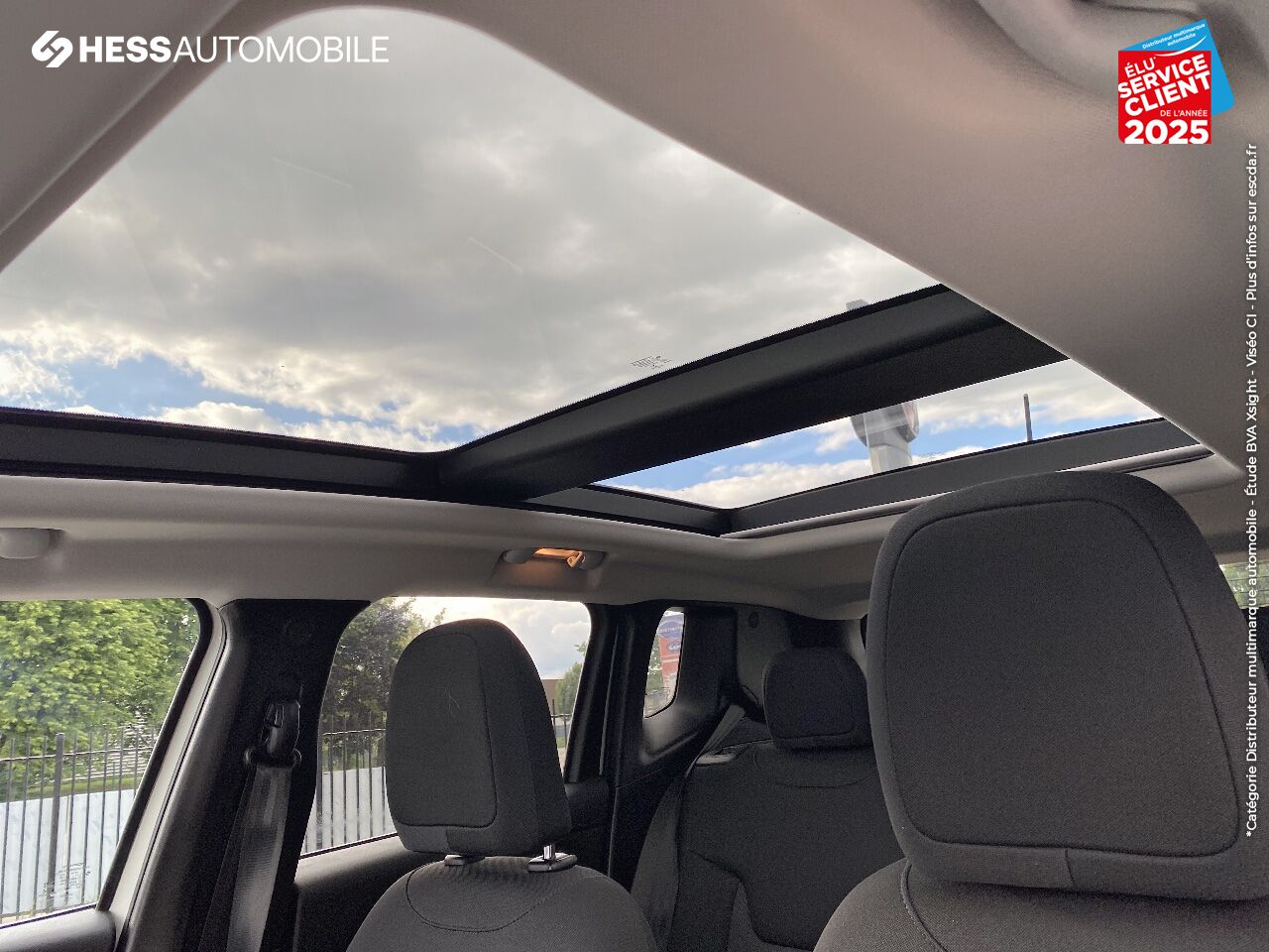 Véhicule d'occasion JEEP RENEGADE 1.3 GSE T4 150CH QUIKSILVER EDITION BVR6 chez Fiat Colmar