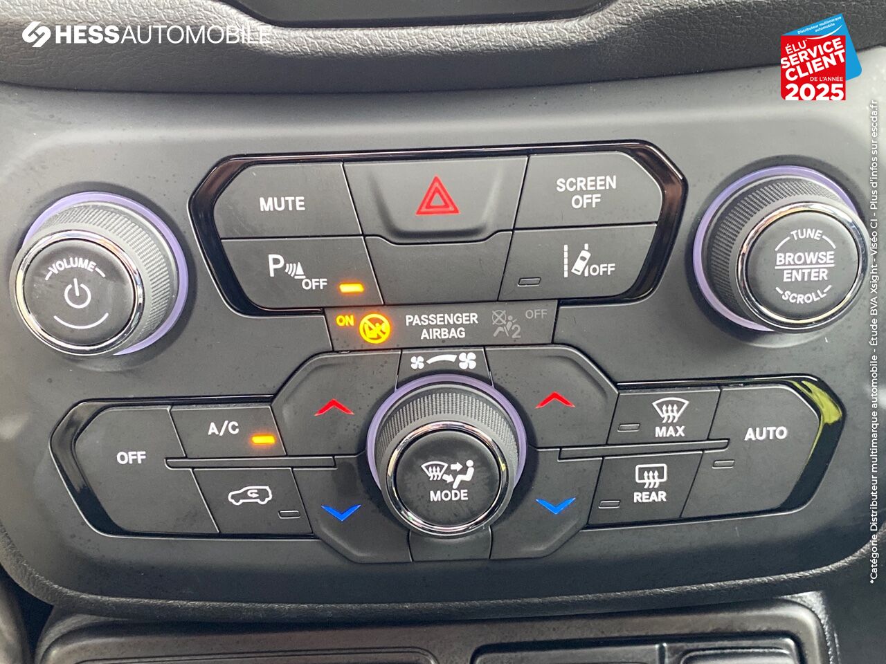 Véhicule d'occasion JEEP RENEGADE 1.3 GSE T4 150CH QUIKSILVER EDITION BVR6 chez Fiat Colmar