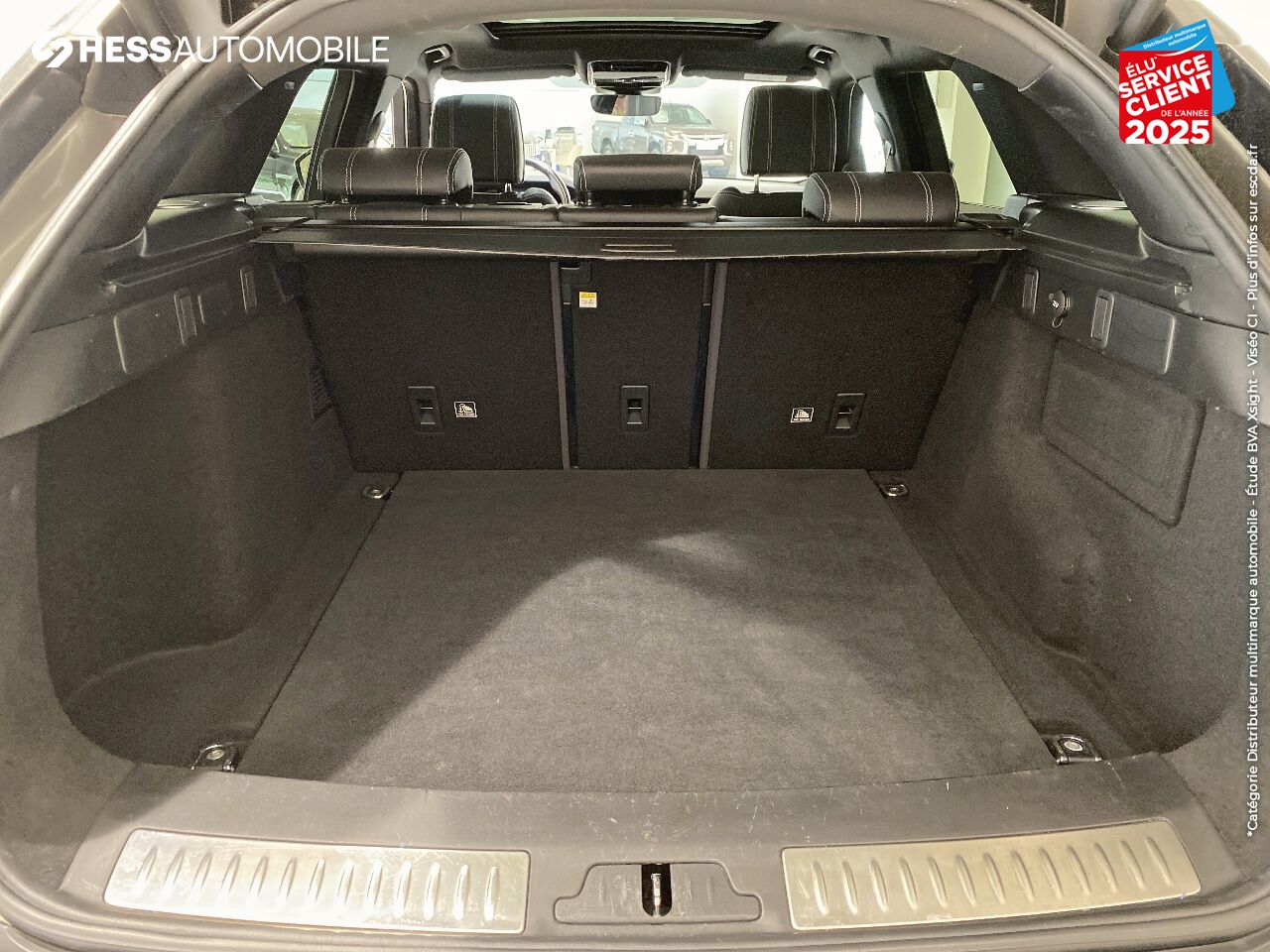 Véhicule d'occasion LAND-ROVER RANGE ROVER VELAR 3.0P V6 380CH R-DYNAMIC HSE AWD BVA chez Land Rover Strasbourg