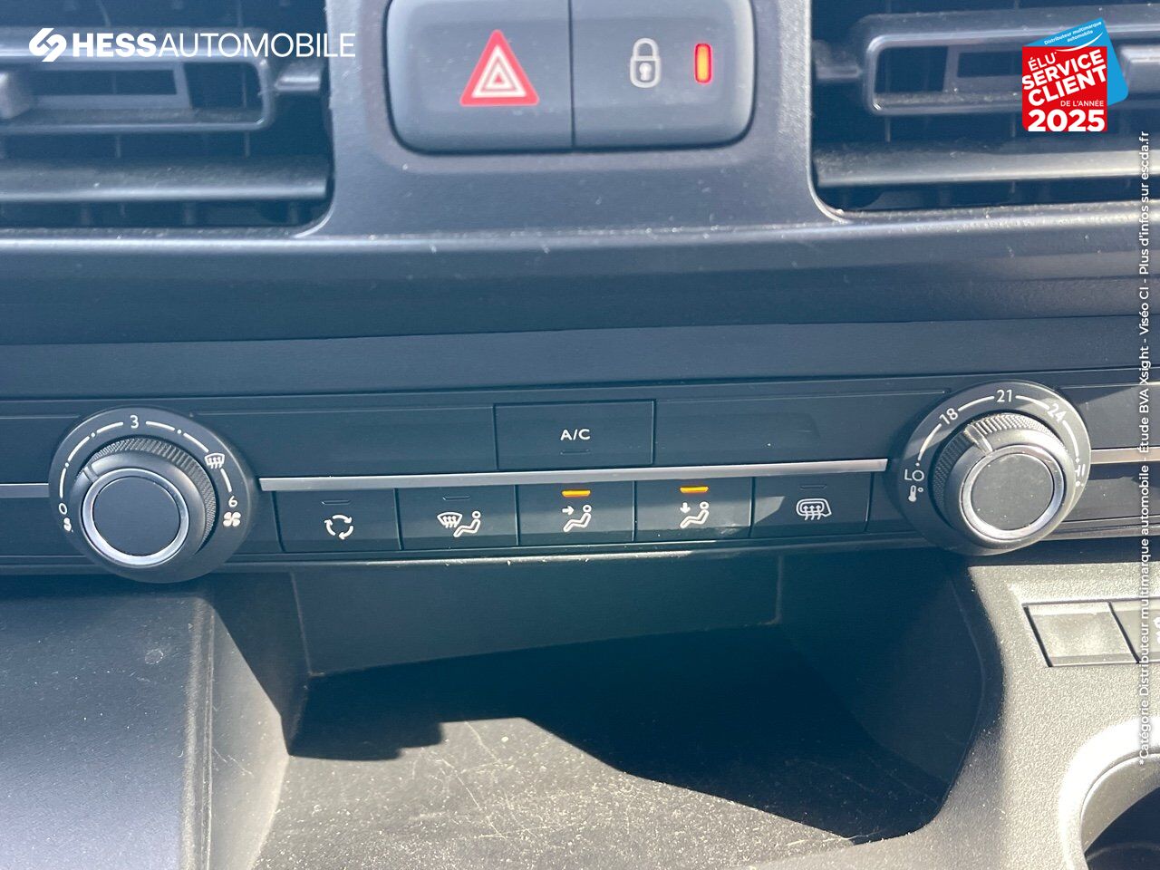 Véhicule d'occasion OPEL COMBO CARGO L1H1 650KG 1.2 110CH SS chez Opel Charleville