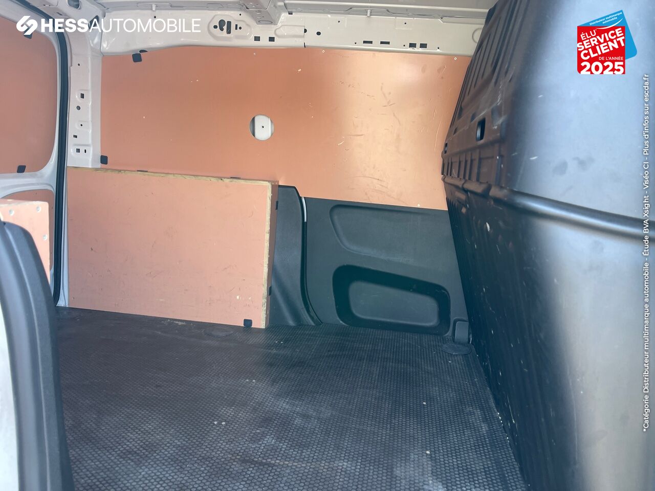 Véhicule d'occasion OPEL COMBO CARGO L1H1 650KG 1.2 110CH SS chez Opel Charleville