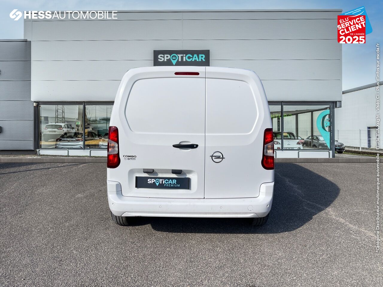 Véhicule d'occasion OPEL COMBO CARGO L1H1 650KG 1.2 110CH SS chez Opel Charleville