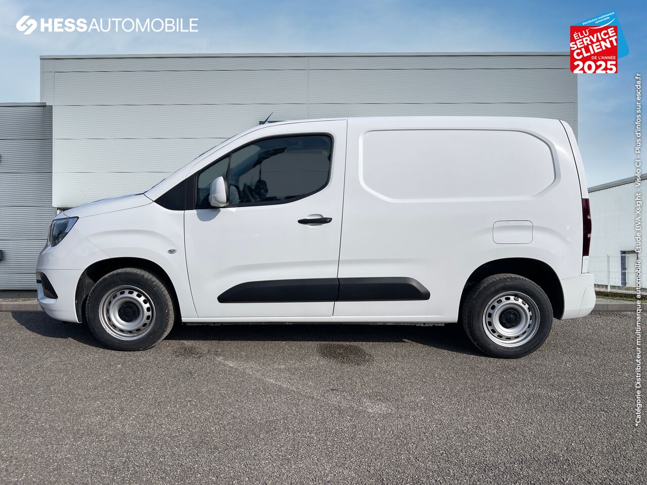 Véhicule d'occasion OPEL COMBO CARGO L1H1 650KG 1.2 110CH SS chez Opel Charleville