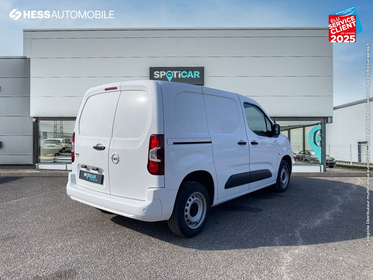 Véhicule d'occasion OPEL COMBO CARGO L1H1 650KG 1.2 110CH SS chez Opel Charleville