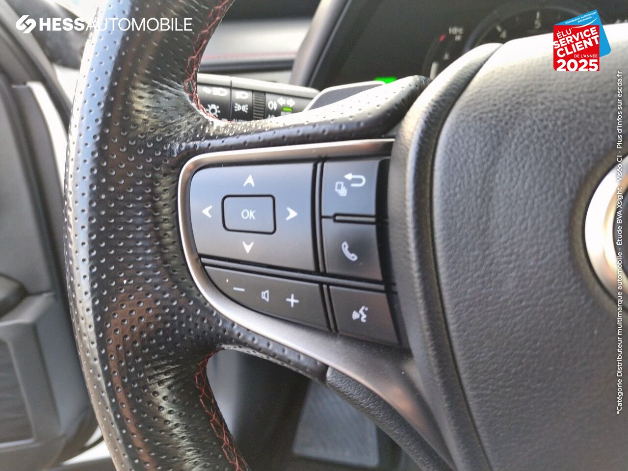 Véhicule d'occasion LEXUS UX 250H 2WD F SPORT MY19 chez Lexus Metz