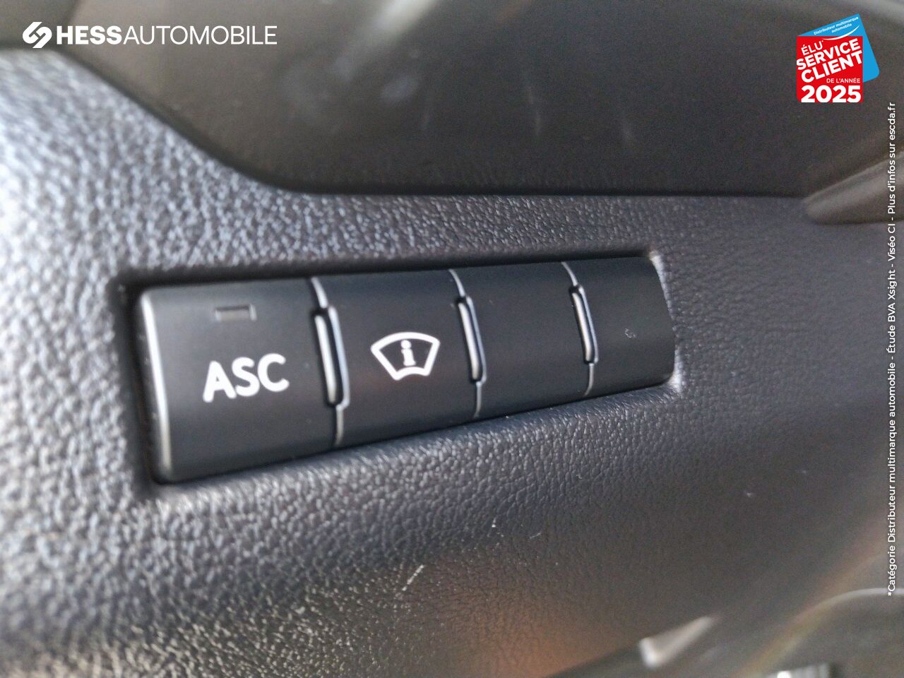 Véhicule d'occasion LEXUS UX 250H 2WD F SPORT MY19 chez Lexus Metz