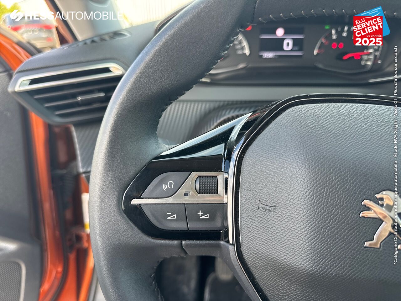 Véhicule d'occasion PEUGEOT 2008 1.2 PURETECH 100CH S/S STYLE chez Peugeot Charleville