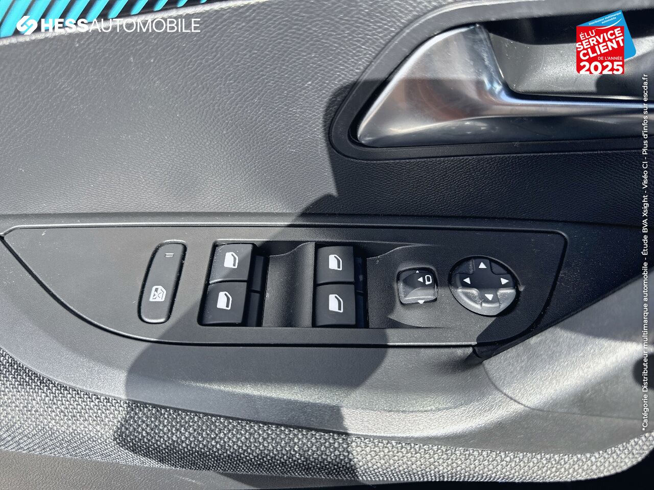 Véhicule d'occasion PEUGEOT 2008 1.2 PURETECH 100CH S/S STYLE chez Peugeot Charleville