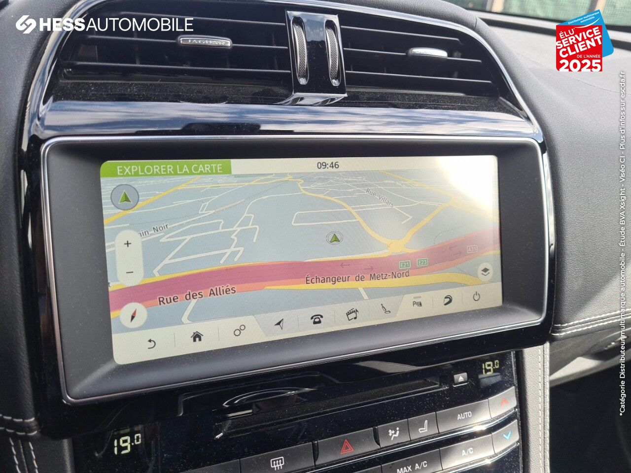 Véhicule d'occasion JAGUAR F-PACE 2.0D 180CH R-SPORT BVA8 chez Jaguar Strasbourg