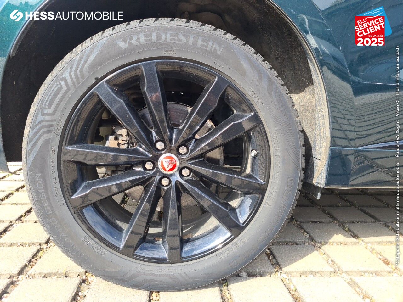 Véhicule d'occasion JAGUAR F-PACE 2.0D 180CH R-SPORT BVA8 chez Jaguar Strasbourg