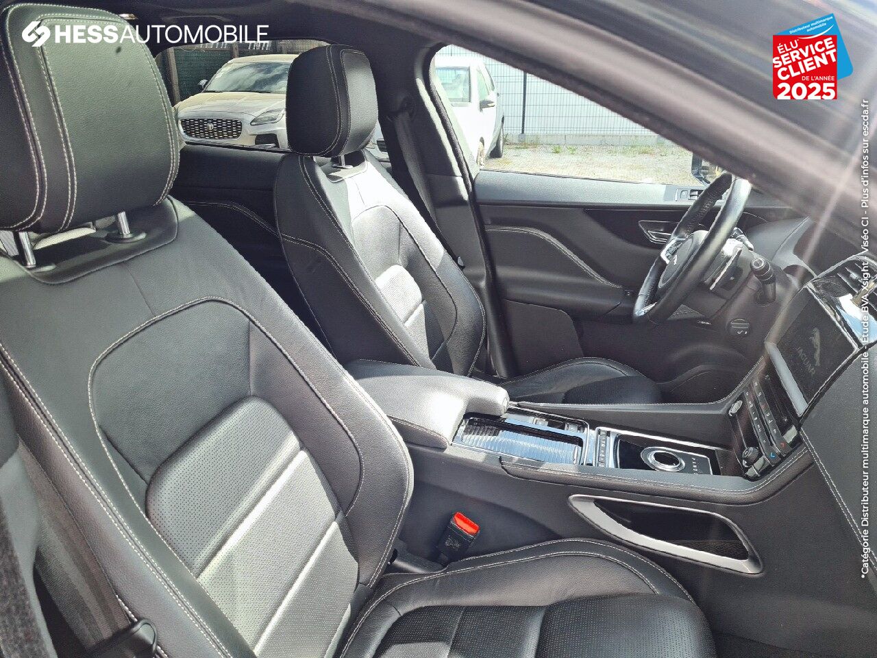 Véhicule d'occasion JAGUAR F-PACE 2.0D 180CH R-SPORT BVA8 chez Jaguar Strasbourg