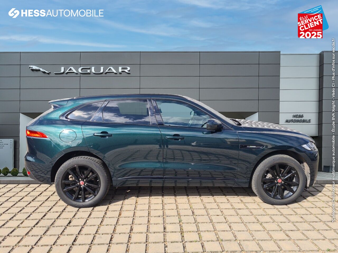 Véhicule d'occasion JAGUAR F-PACE 2.0D 180CH R-SPORT BVA8 chez Jaguar Strasbourg