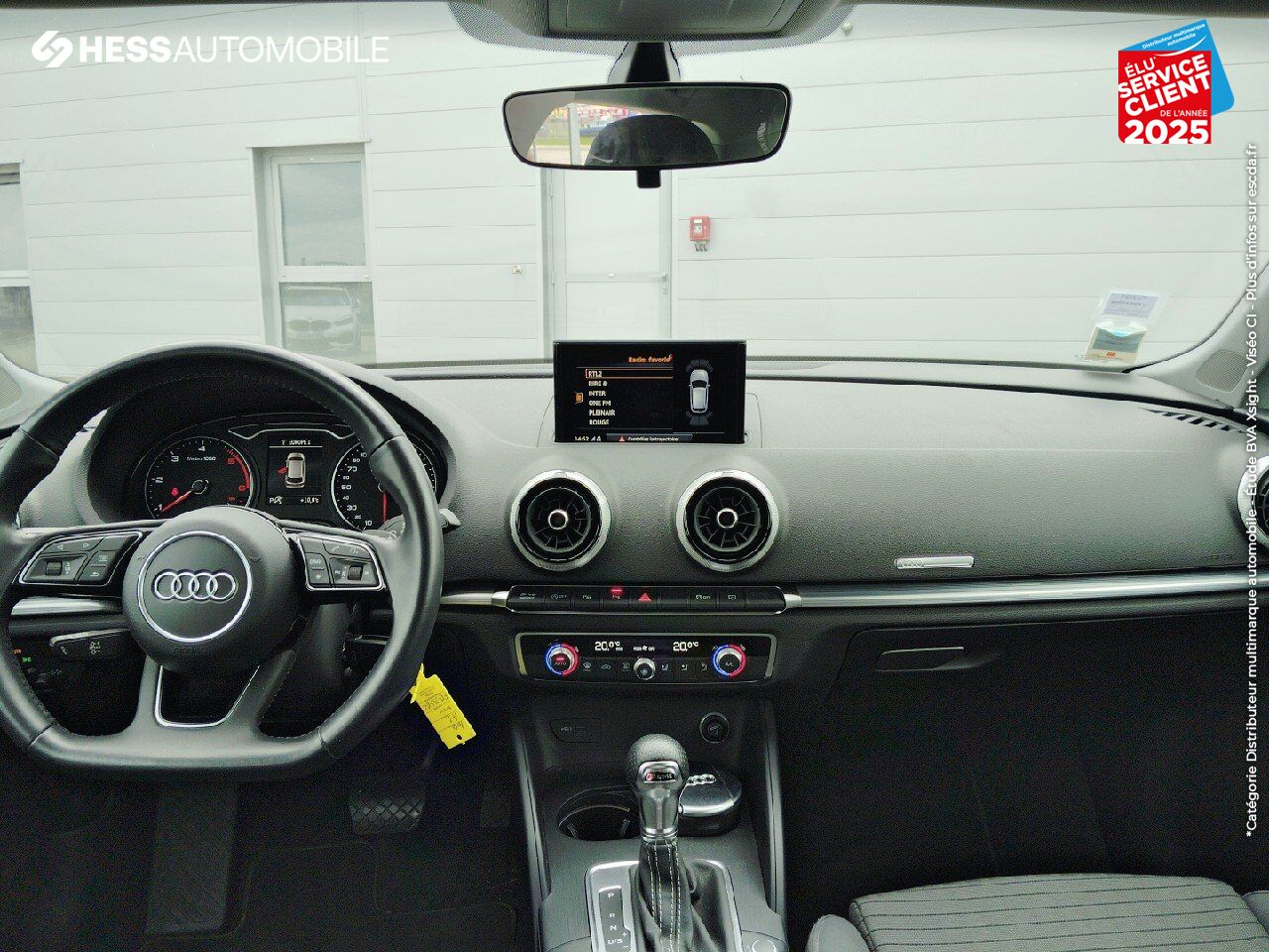 Véhicule d'occasion AUDI A3 SPORTBACK 30 TDI 116CH SPORT S TRONIC 7 EURO6D-T RADAR AV/AR ATTELAGE chez BMW Besançon