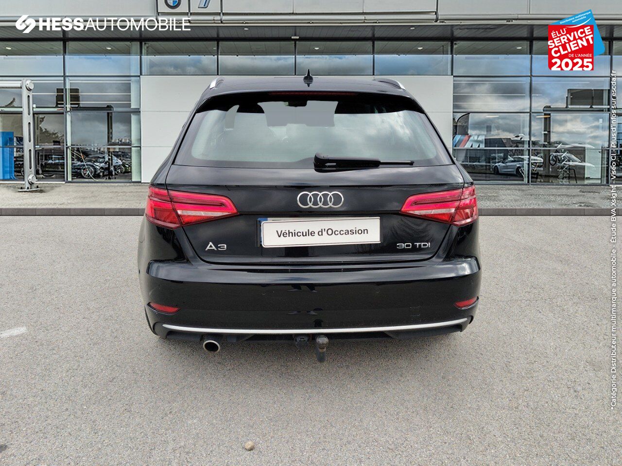 Véhicule d'occasion AUDI A3 SPORTBACK 30 TDI 116CH SPORT S TRONIC 7 EURO6D-T RADAR AV/AR ATTELAGE chez BMW Besançon