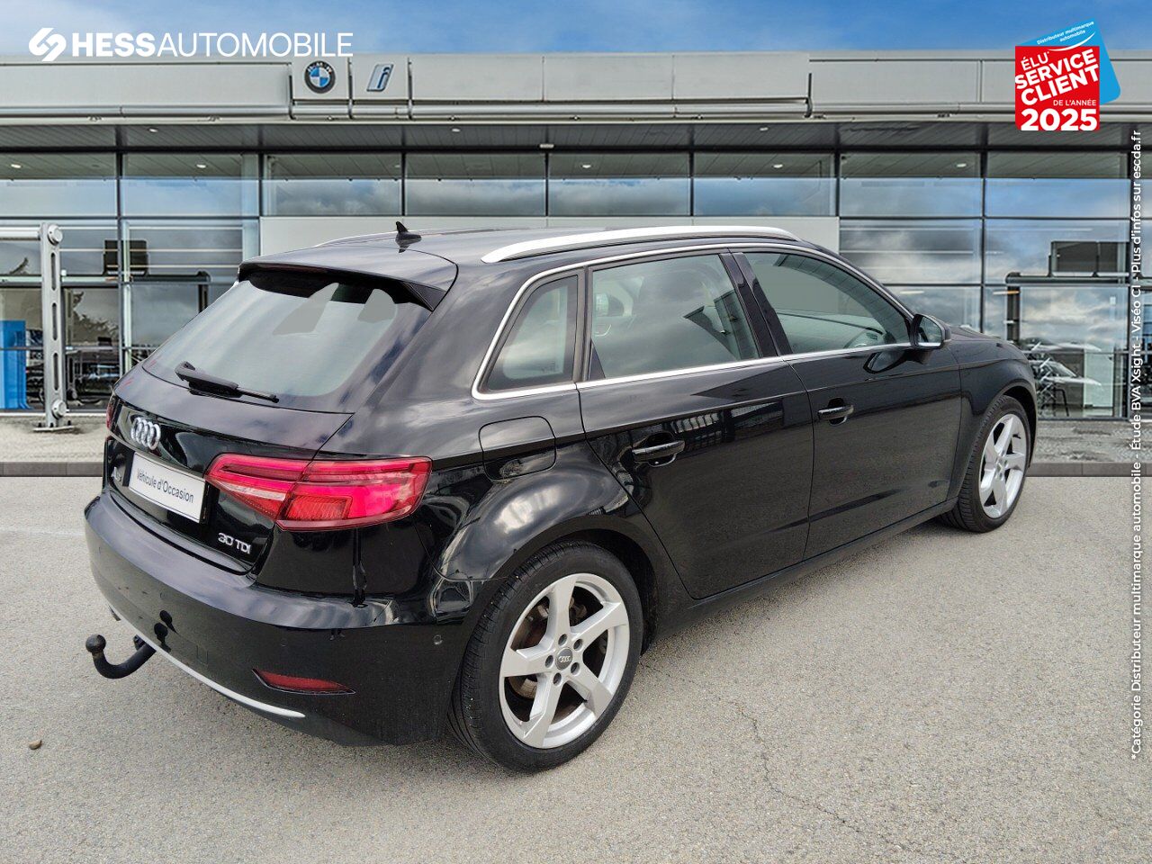 Véhicule d'occasion AUDI A3 SPORTBACK 30 TDI 116CH SPORT S TRONIC 7 EURO6D-T RADAR AV/AR ATTELAGE chez BMW Besançon