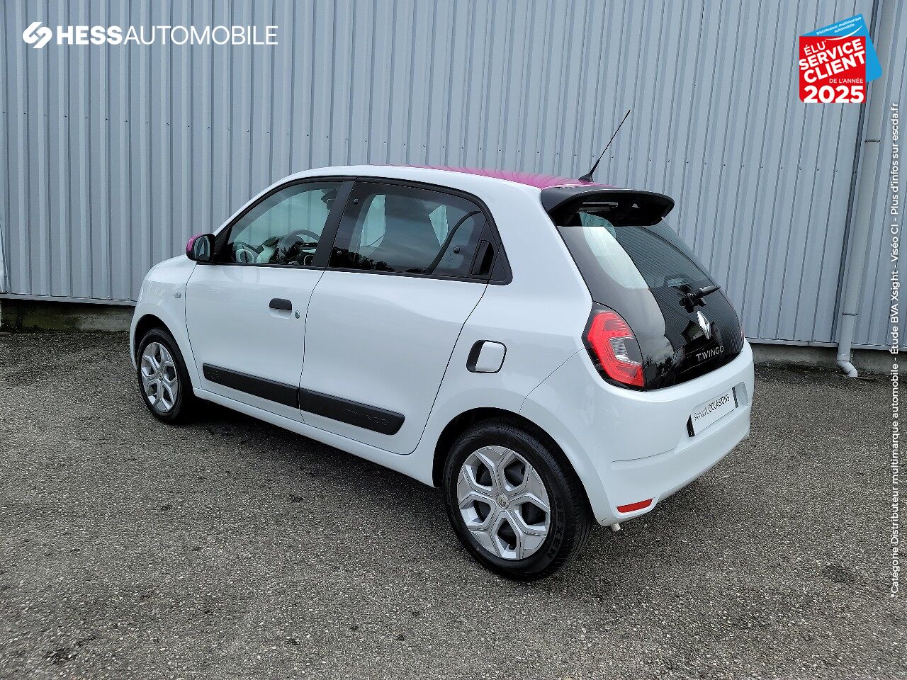 Véhicule d'occasion RENAULT TWINGO 1.0 SCE 65CH LIFE - 20 chez Renault Saint-Louis