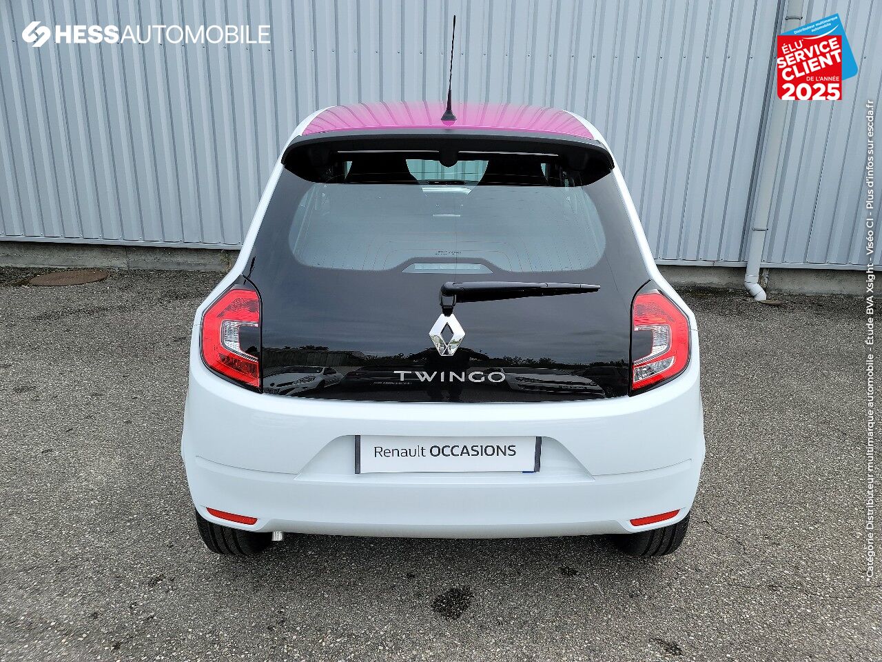 Véhicule d'occasion RENAULT TWINGO 1.0 SCE 65CH LIFE - 20 chez Renault Saint-Louis