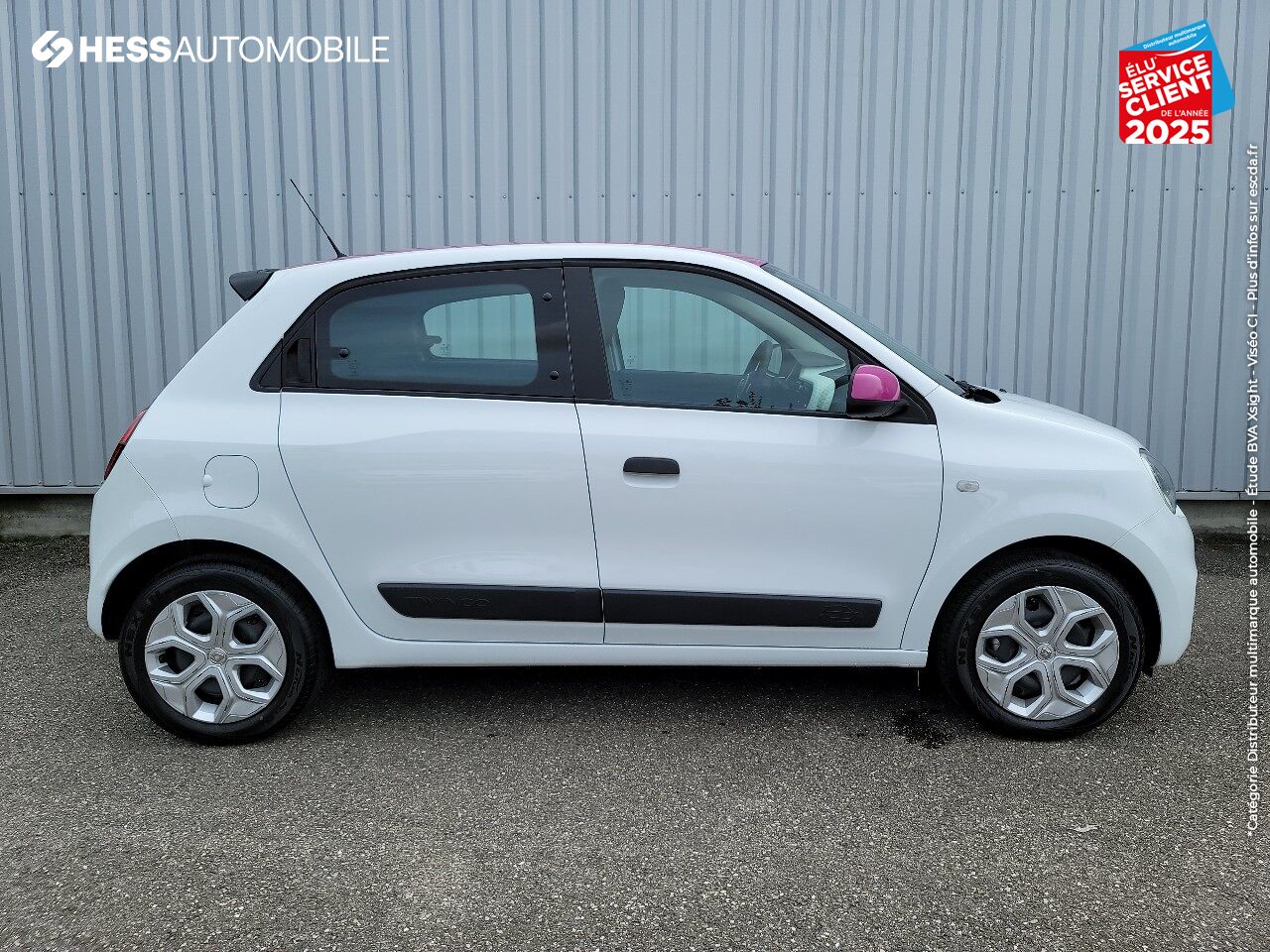 Véhicule d'occasion RENAULT TWINGO 1.0 SCE 65CH LIFE - 20 chez Renault Saint-Louis