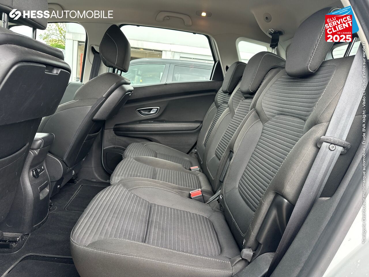 Véhicule d'occasion RENAULT SCENIC 1.2 TCE 130CH ENERGY BUSINESS GPS RADAR AV/AR chez Renault Saint-Louis