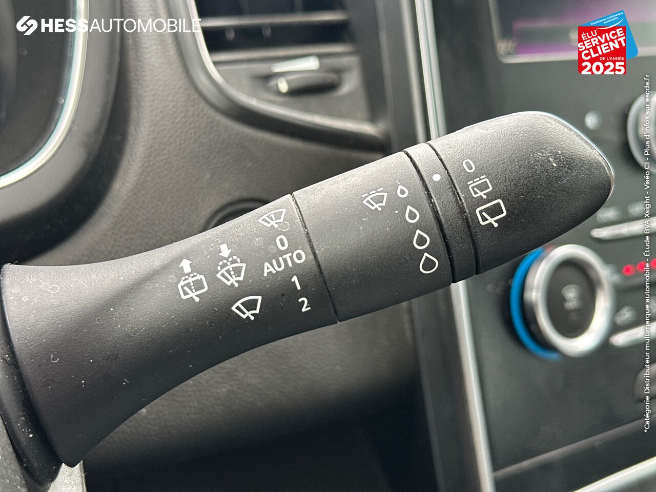 Véhicule d'occasion RENAULT SCENIC 1.2 TCE 130CH ENERGY BUSINESS GPS RADAR AV/AR chez Renault Saint-Louis