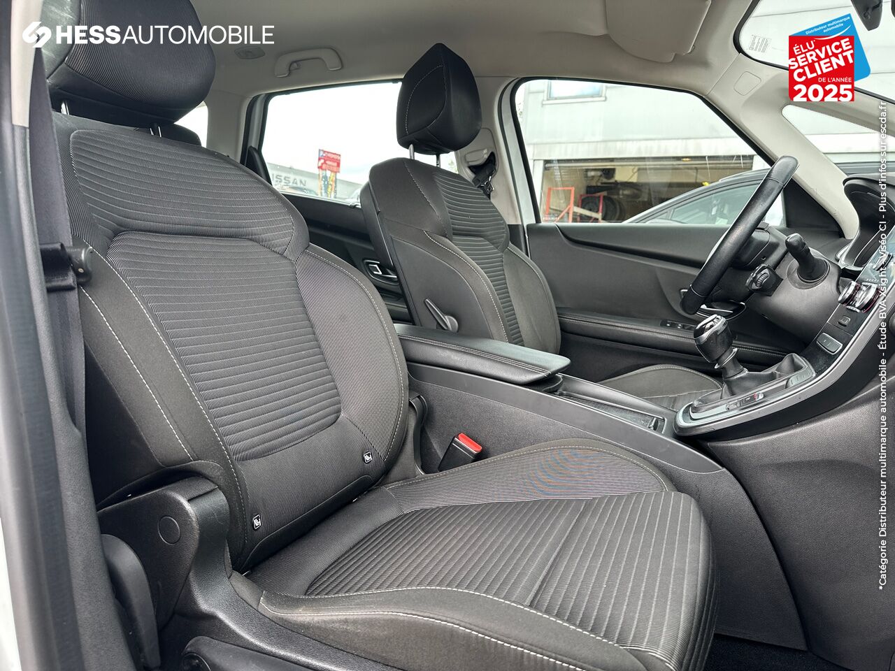 Véhicule d'occasion RENAULT SCENIC 1.2 TCE 130CH ENERGY BUSINESS GPS RADAR AV/AR chez Renault Saint-Louis