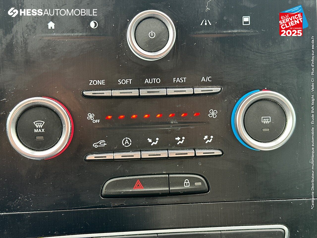 Véhicule d'occasion RENAULT SCENIC 1.2 TCE 130CH ENERGY BUSINESS GPS RADAR AV/AR chez Renault Saint-Louis
