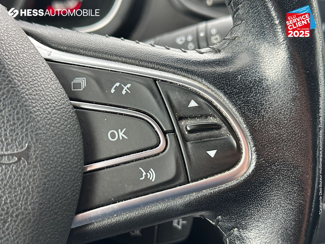 Véhicule d'occasion RENAULT SCENIC 1.2 TCE 130CH ENERGY BUSINESS GPS RADAR AV/AR chez Renault Saint-Louis