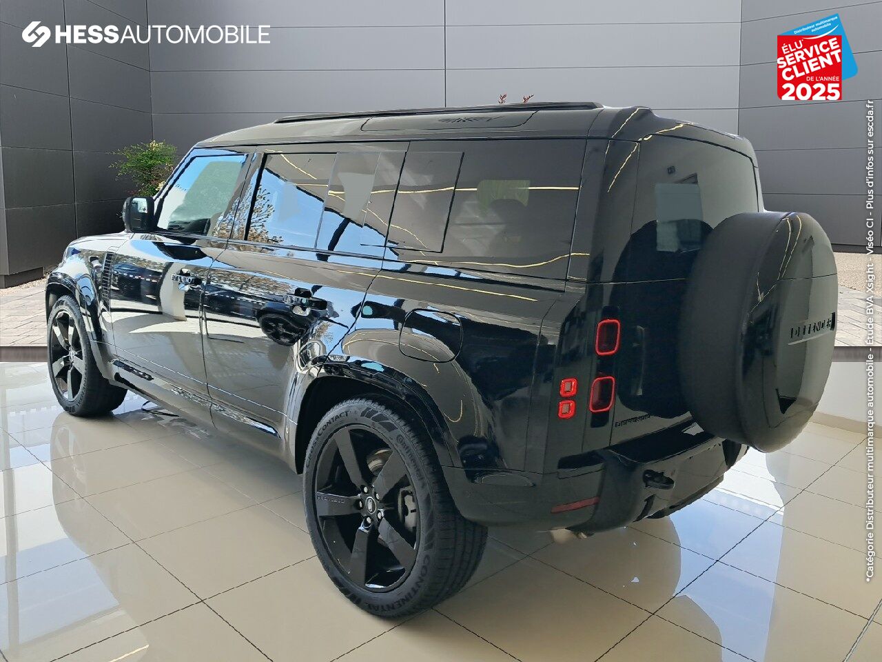Véhicule d'occasion LAND-ROVER DEFENDER 110 2.0 P300E X-DYNAMIC SE chez Toyota Thionville
