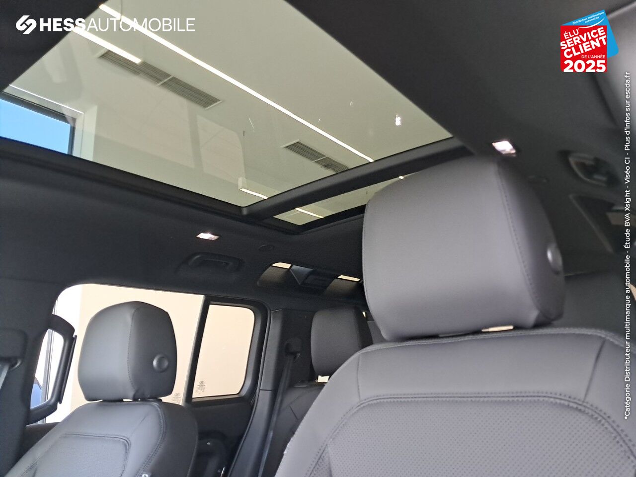 Véhicule d'occasion LAND-ROVER DEFENDER 110 2.0 P300E X-DYNAMIC SE chez Toyota Thionville