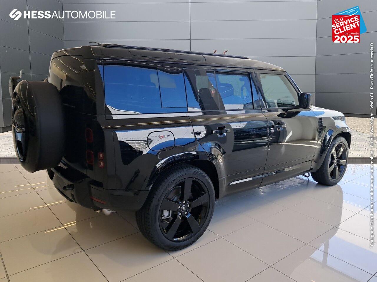 Véhicule d'occasion LAND-ROVER DEFENDER 110 2.0 P300E X-DYNAMIC SE chez Toyota Thionville