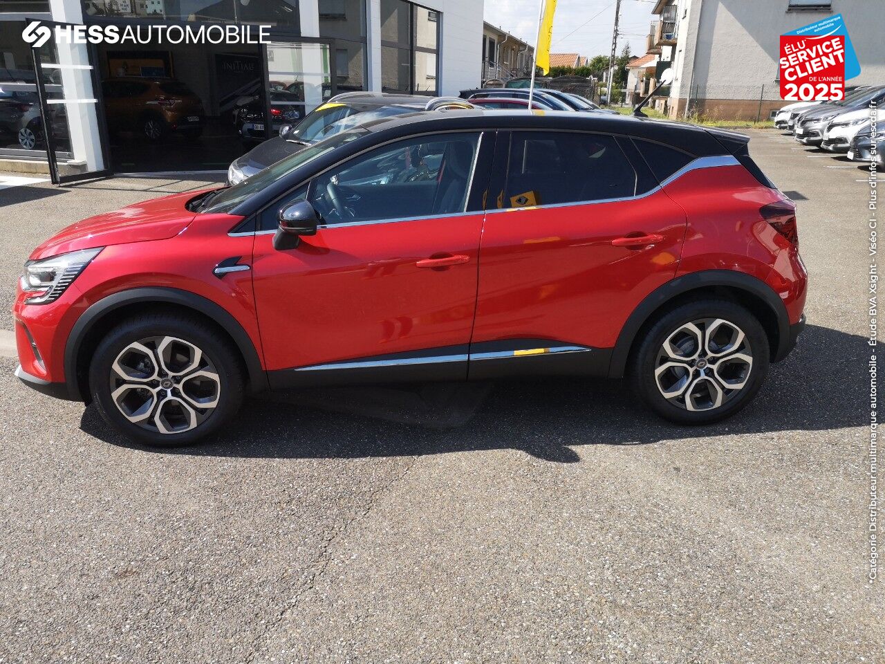 Véhicule d'occasion RENAULT CAPTUR 1.0 TCE 100CH INTENS GPS RADAR AR LED chez Renault Forbach