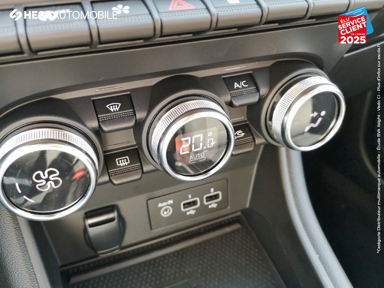 Véhicule d'occasion RENAULT CAPTUR 1.0 TCE 100CH INTENS GPS RADAR AR LED chez Renault Forbach