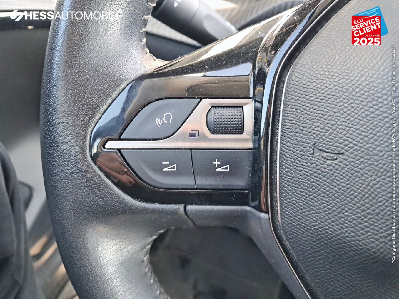 Véhicule d'occasion PEUGEOT 208 1.2 PURETECH 100CH S/S ALLURE CARPLAY chez Renault Saint-Louis