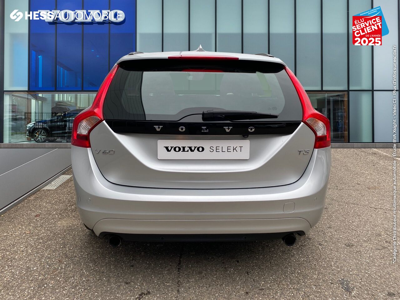 Véhicule d'occasion VOLVO V60 T3 152CH OVERSTA EDITION chez Volvo Strasbourg
