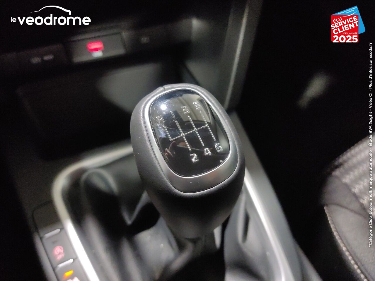 Véhicule d'occasion KIA CEED 1.5 T-GDI 160CH ACTIVE -14 chez Le Veodrome