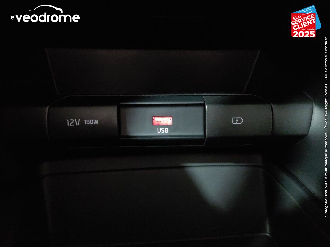 Véhicule d'occasion KIA CEED 1.5 T-GDI 160CH ACTIVE -14 chez Le Veodrome