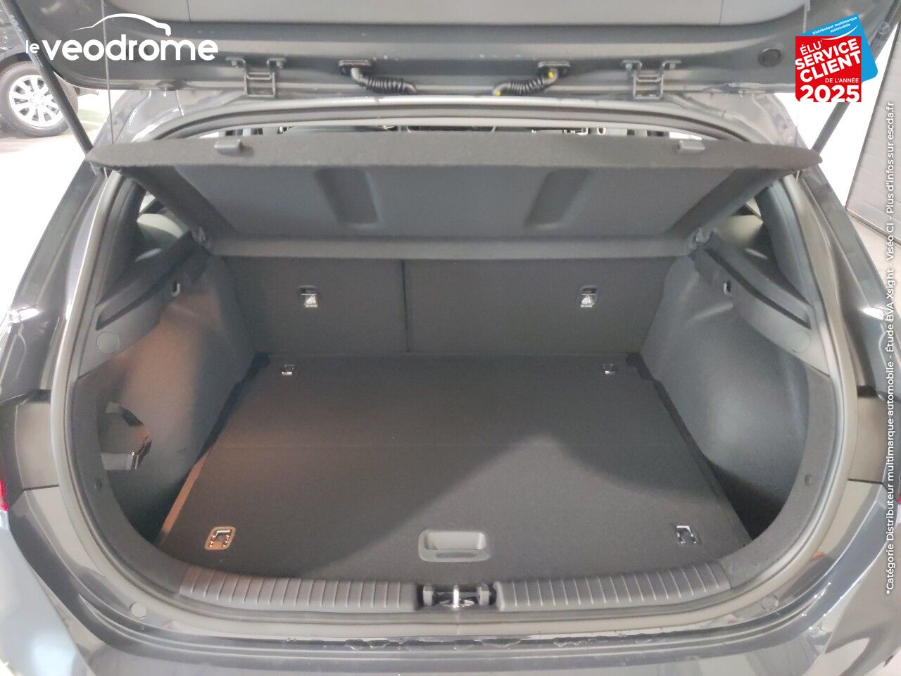 Véhicule d'occasion KIA CEED 1.5 T-GDI 160CH ACTIVE -14 chez Le Veodrome
